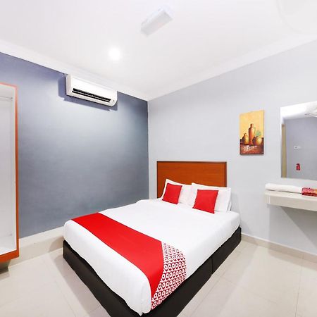 Super Oyo 720 Corridor Hotel 2 Pekan Exterior foto