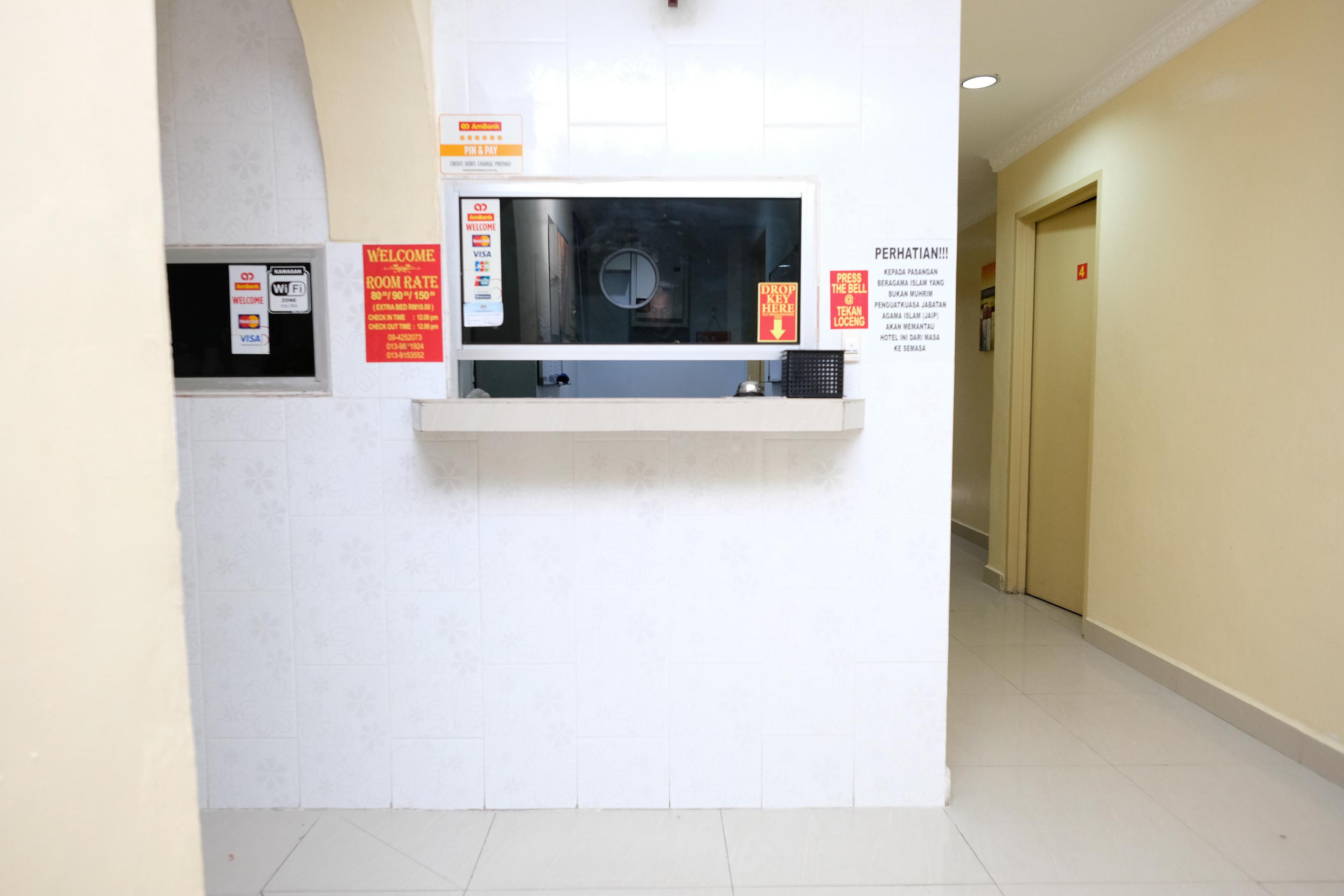 Super Oyo 720 Corridor Hotel 2 Pekan Exterior foto