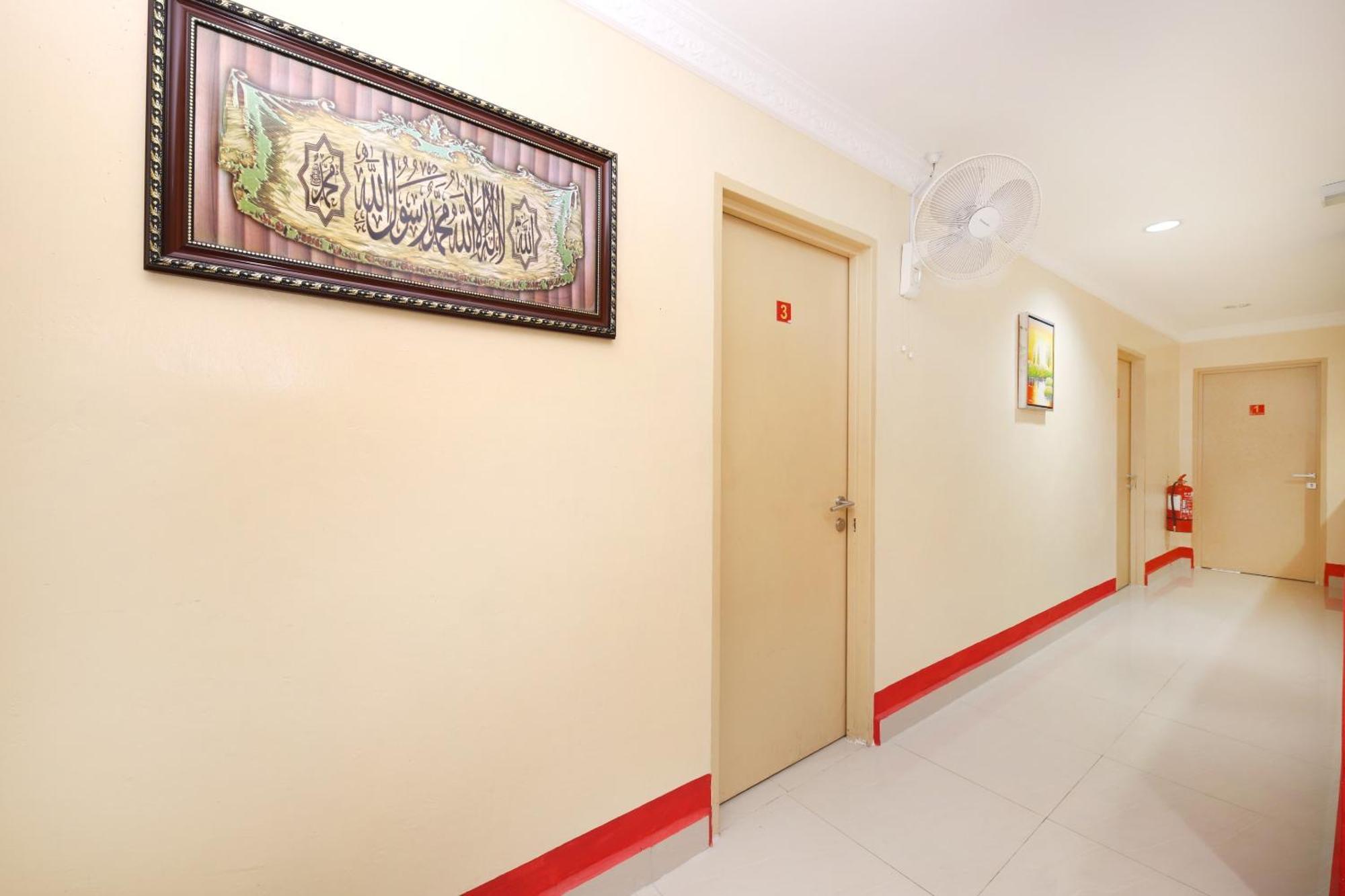 Super Oyo 720 Corridor Hotel 2 Pekan Exterior foto